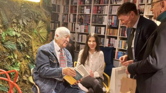 Carte despre Regina Maria, lansată la Librăria Șt. O. Iosif