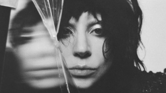 Lady Gaga a lansat „MAYHEM”, al șaptelea album de studio