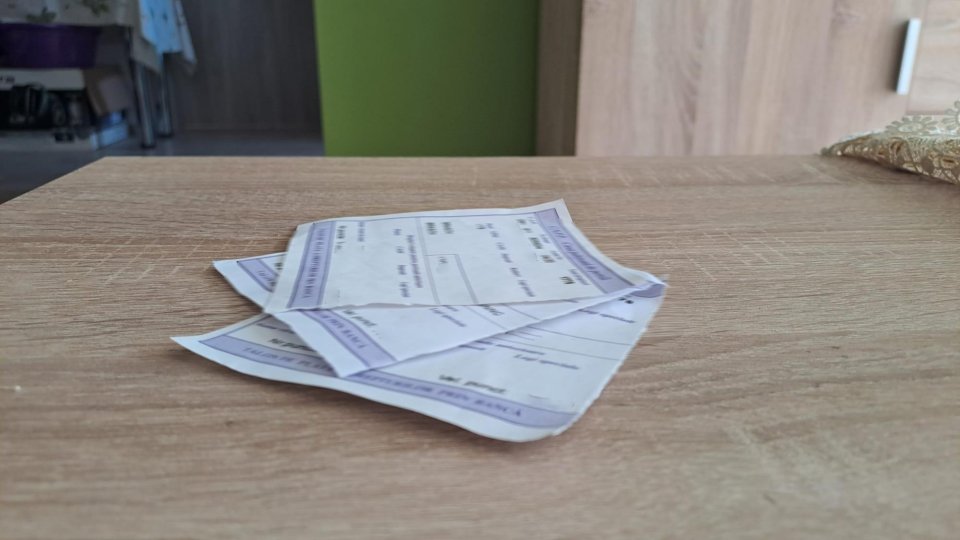 Guvernul a amânat aplicarea măsurii privind eliberarea din funcţie a angajaţilor din sistemul public aflaţi la vârsta pensionării