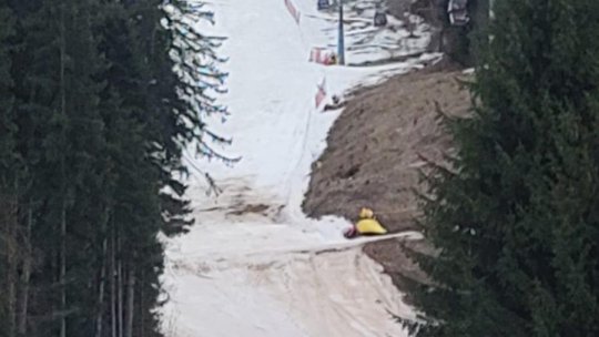 Tot mai puțină zăpadă în Poiana Brașov