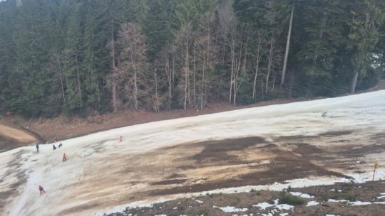 Se închid pârtiile din zona inferioară a Masivului Postăvarul