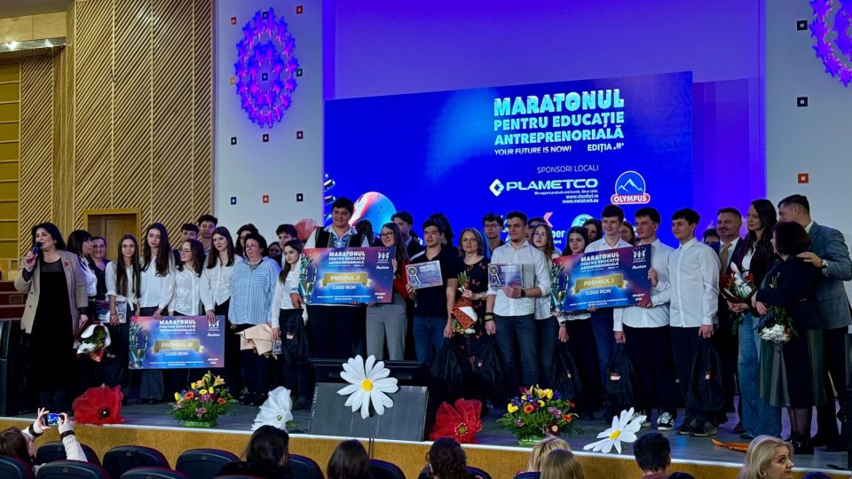 Elevi brașoveni în semifinala Maratonului pentru educație antreprenorială