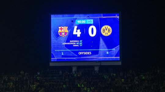 Fotbal: Victorii pentru FC Barcelona și PSG