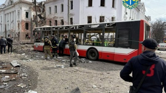 UCRAINA: Peste 30 de persoane, ucise într-un atac cu rachetă al forțelor ruse