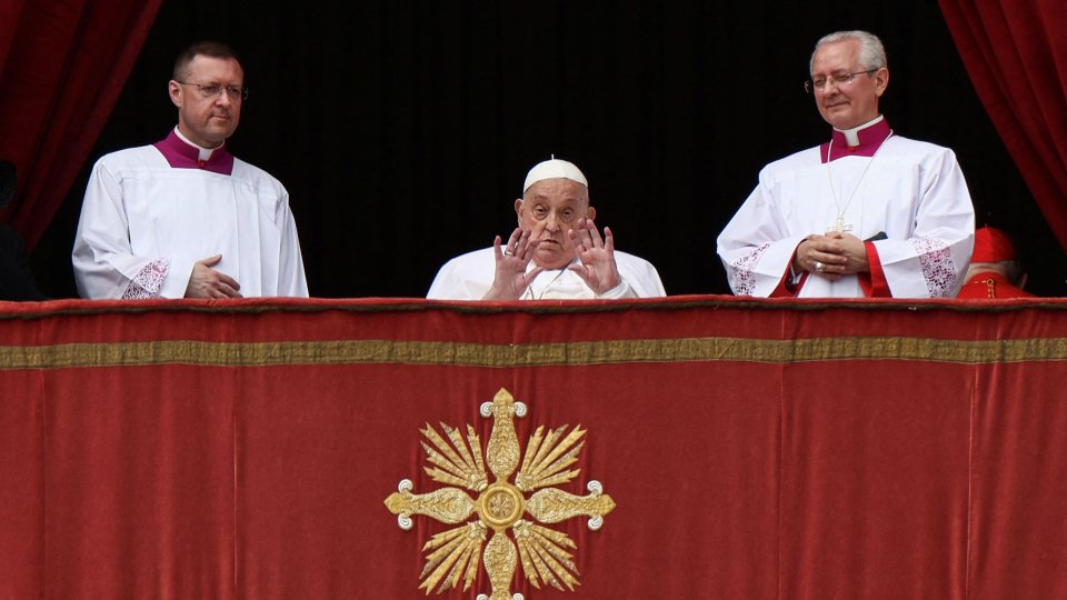 Mesajul Papei Francisc din duminica Paştelui: Iisus este viu şi rămâne mereu cu noi