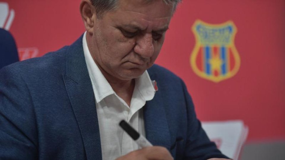 Legendarul fotbalist Marius Lăcătuș va fi Cetățean de Onoare al Brașovului