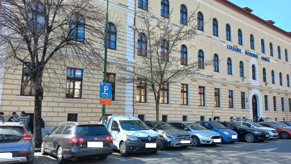 „Tinerii Dezbat” la Colegiul Național Unirea