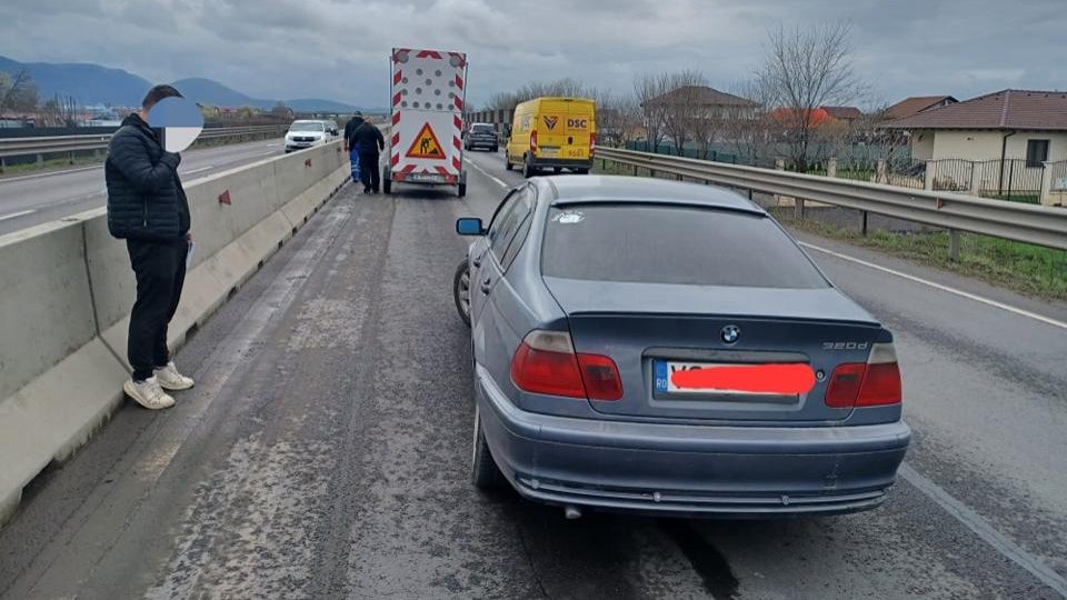 Utilaj al DRDP Brașov, implicat într-un accident