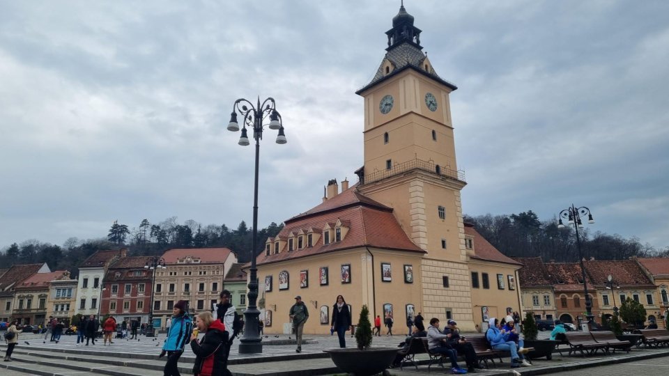 Mai mulți turiști decât în 2024