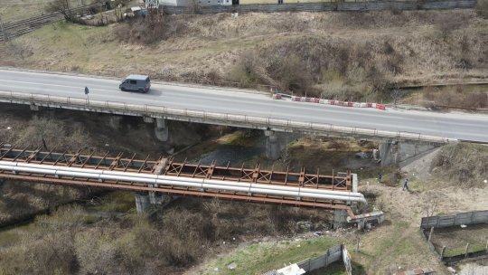 Începe demolarea podului de pe Drumul CET-ului