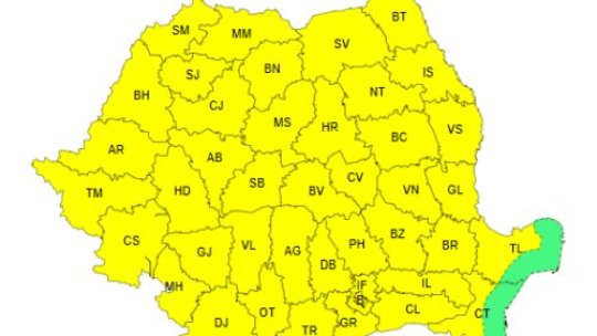 Cod galben de averse torenţiale şi vijelii