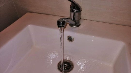 Furnizarea apei este întreruptă astăzi pe mai multe străzi din Brașov