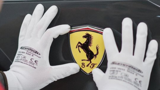 Ferrari va comercializa primul său model electric în 2026