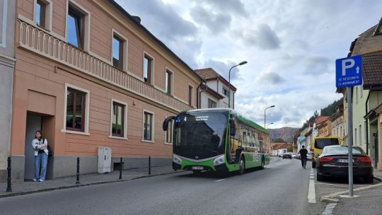 3 linii de transport în comun cu circulația oprită, sâmbătă, în Piața Unirii