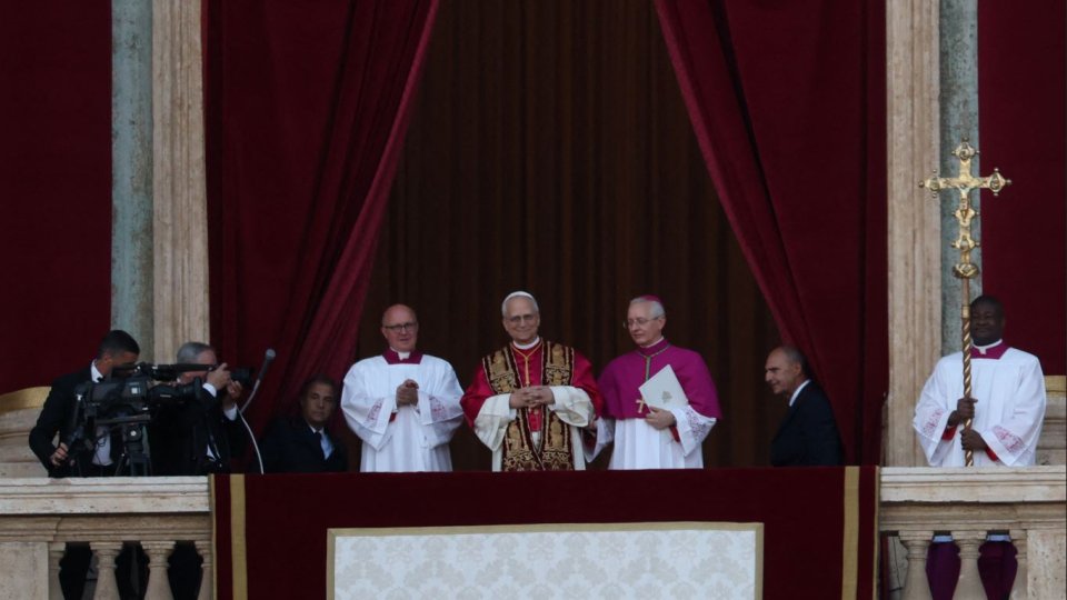 Papa Leon al XIV-lea, al 267-lea Papă al Bisericii Catolice. Cardinalul american Robert Prevost este alesul