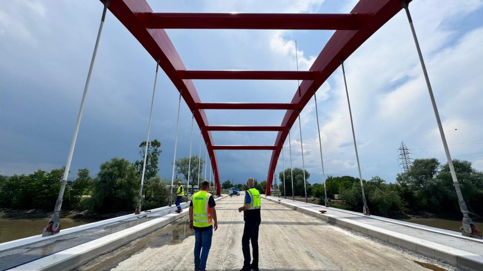 Noul pod de la Voila este aproape gata