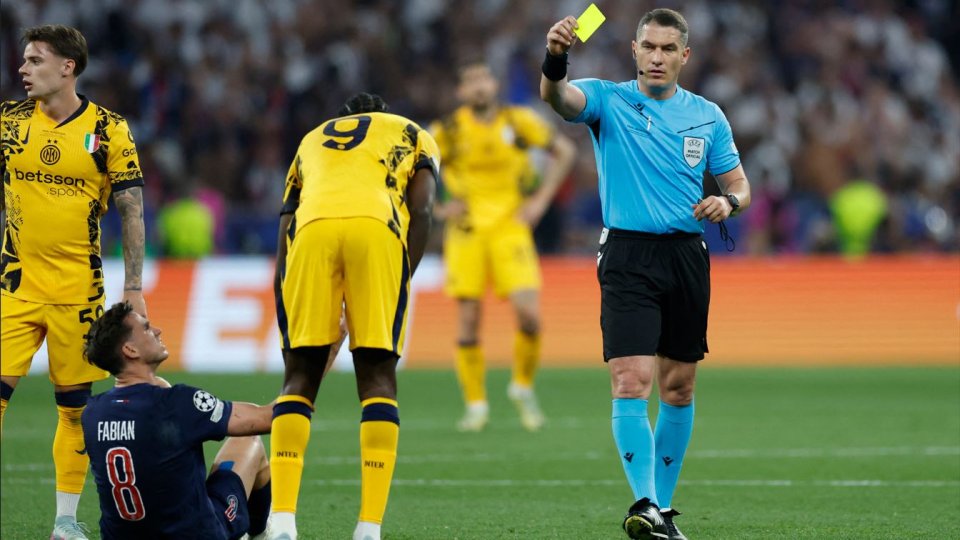 Fotbal. Istvan Kovacs o „fluieră” din nou pe PSG