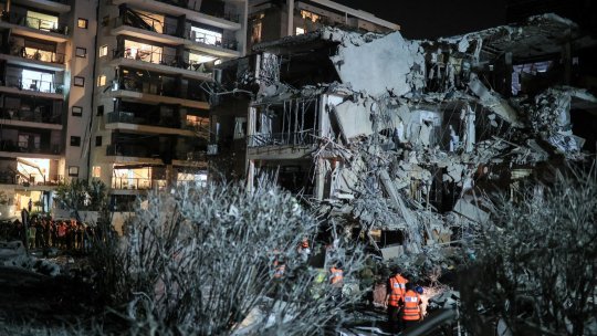 Iranul şi Israelul s-au bombardat din nou sâmbătă dimineaţă