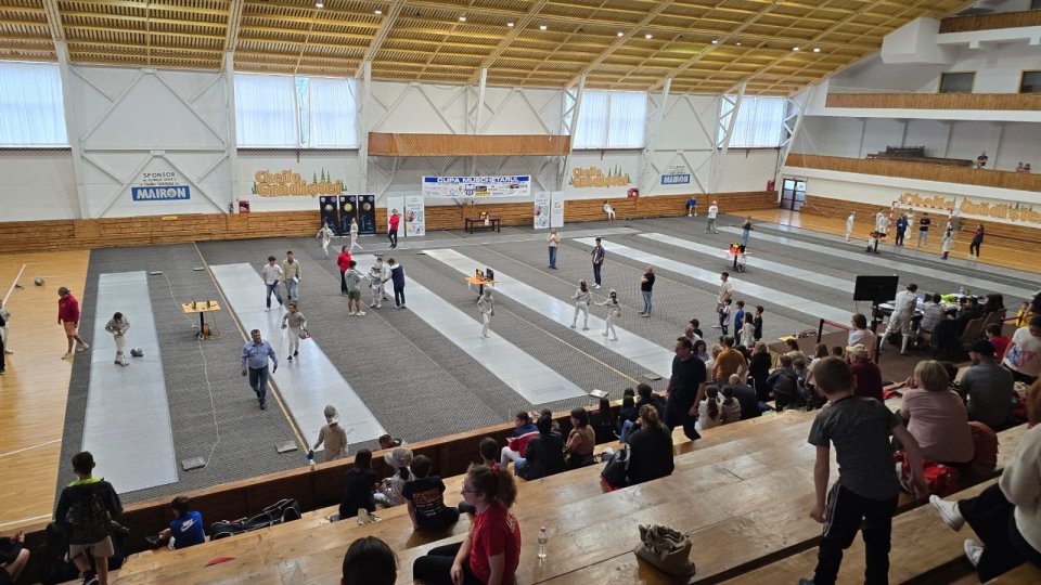 Scrimă. Peste 200 de sportivi la Cupa Muschetarul