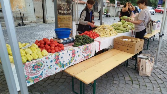 Piaţă volantă în Răcădău