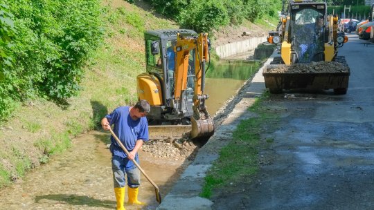 Decolmatarea pârâului Graft, în faza finală