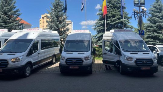 Microbuze școlare electrice noi pentru copiii din comunitățile rurale