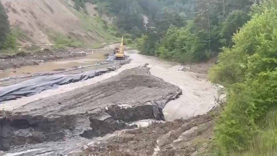 La Praid au început lucrări de urgenţă pentru salvarea salinei