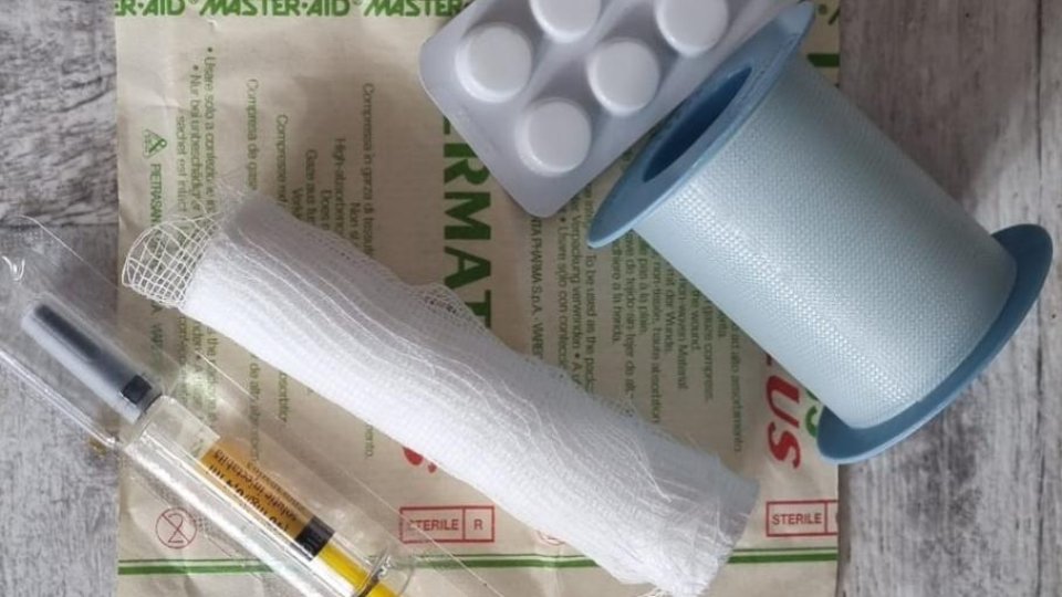 Ce trebuie să conțină trusa medicală de vacanță