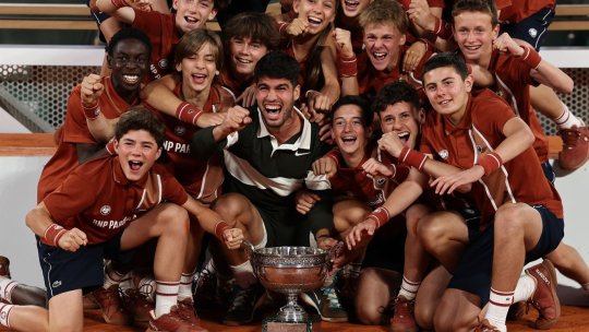 Tenis. Carlos Alcaraz, campion la Roland Garros. Finală fabuloasă la Paris