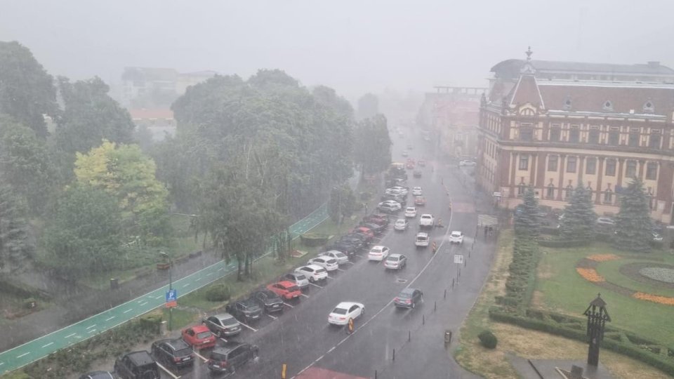 Alertă de averse torențiale, la Brașov | VIDEO