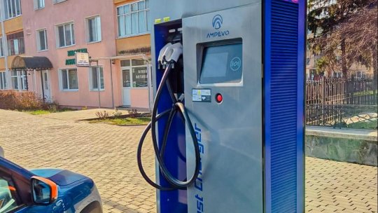 10 stații de reîncărcare pentru vehicule electrice, date în folosință în municipiul Făgăraş
