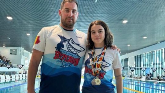 NATAȚIE: 6 medalii pentru Emilia Manea, de la Hyperion, la Naționalele de la Pitești