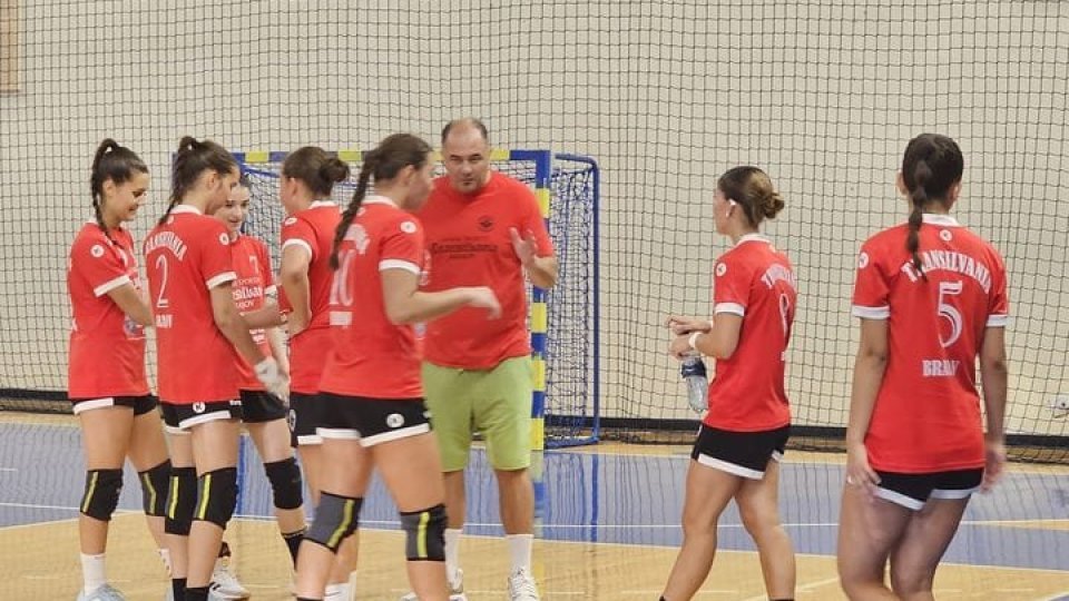Handbal: 4 brașovence în lotul pentru Campionatul European U17