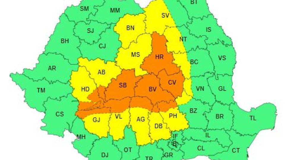 Alerte meteo COD GALBEN și COD PORTOCALIU de vreme severă, la Brașov, până marți seara