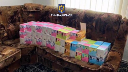Țigări și haine de contrabandă confiscate la Brașov. Doi bărbați reținuți