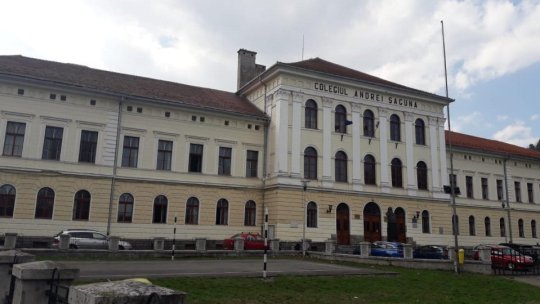 Colegiul Național „Andrei Șaguna”, prima școală de stat din țară care a primit acreditare Cambridge