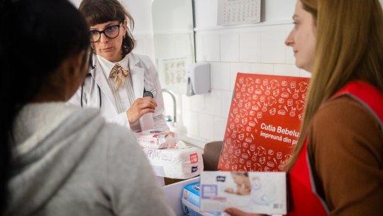Cutia Bebelușului, pregătită să ajungă în alte 450 de case cu nou-născuți