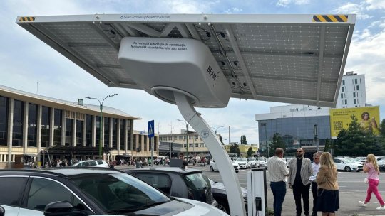 Brașovul testează o stație pilot de încărcare solară pentru mașini electrice