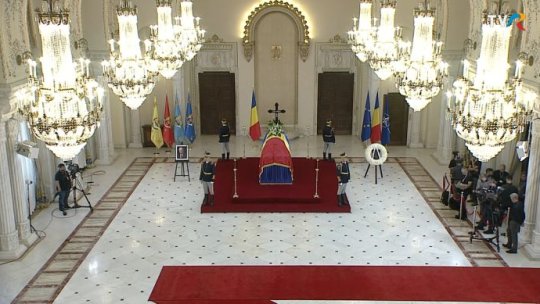 Sicriul cu trupul neînsuflețit al lui Ion Iliescu, depus la Palatul Cotroceni. Programul complet al funeraliilor