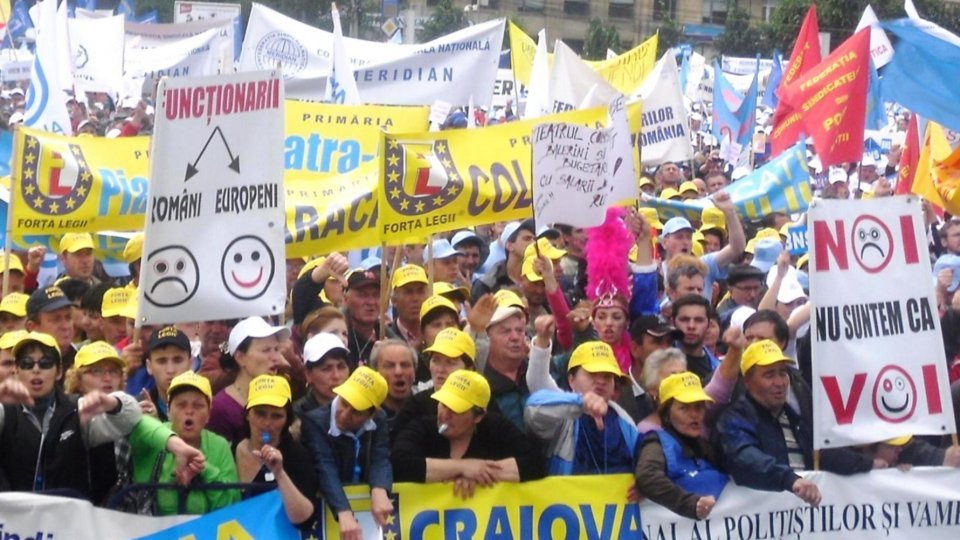Sindicatele din administrația locală protestează, luni, la București