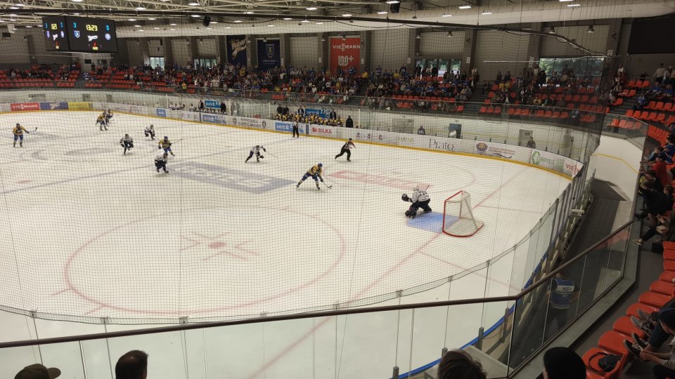 Hochei: Corona Brașov, victorie cu FEHA19