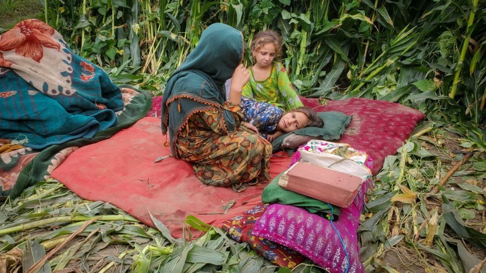 Eforturi pentru salvarea supraviețuitorilor după cutremurul de 6 grade din Afganistan