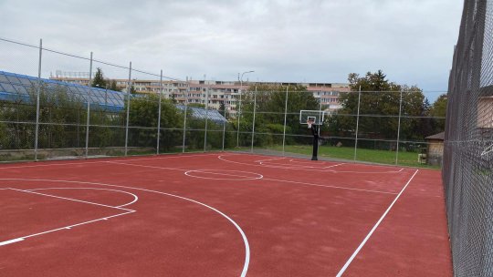 Noi terenuri de sport la dispoziția copiilor brașoveni