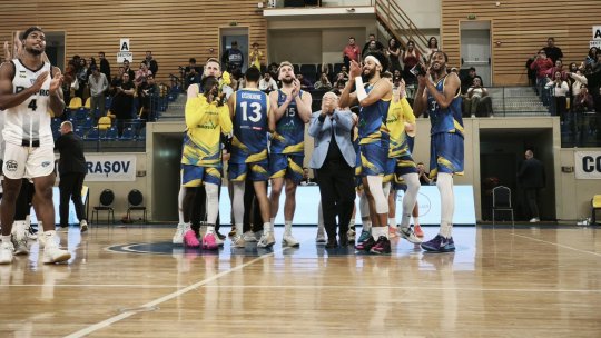 Baschet masculin: Corona Brașov s-a calificat în grupele principale ale FIBA Europe Cup