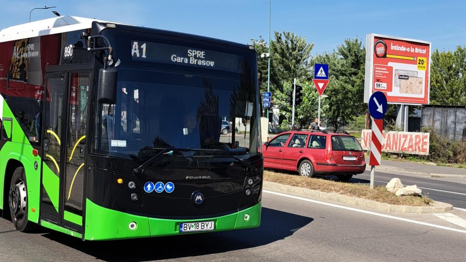 Program prelungit pentru autobuzele spre Aeroportul Brașov