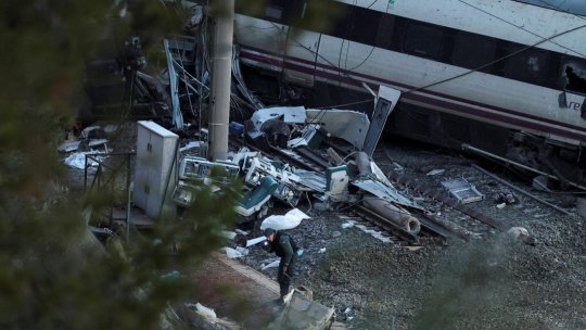 Trei zile de doliu în Spania după cel mai grav accident feroviar din istoria ţării