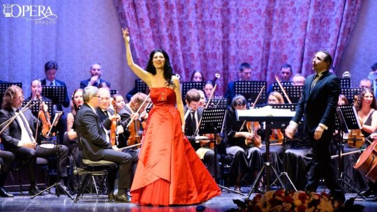 Soprana Cristina Radu, invitată la Pasaj Urban