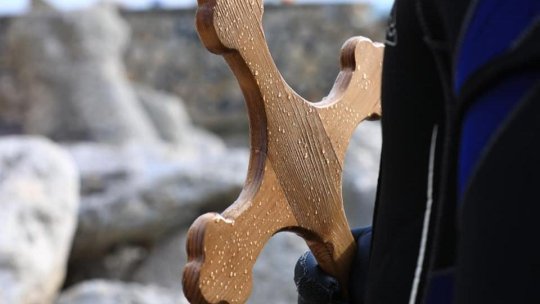 Creştinii sărbătoresc Botezul Domnului