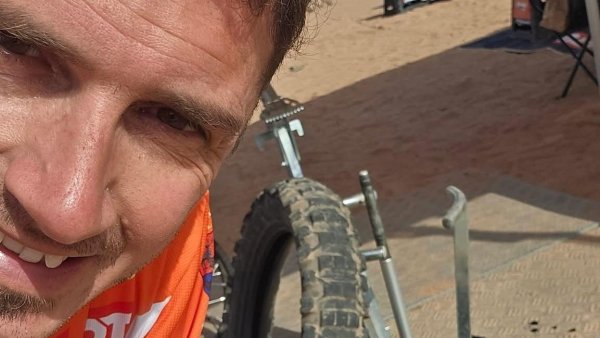 Dakar: Gyenes, pe primul loc în clasa motocicletelor fără asistență tehnică
