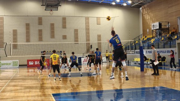 Volei masculin. Corona Brașov câștigă partida cu Știința București